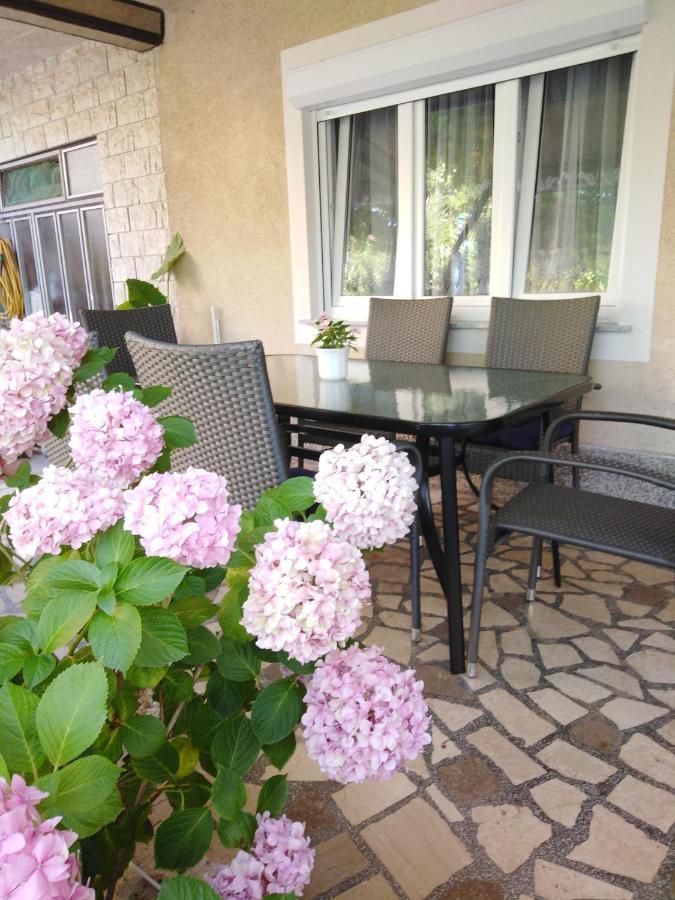 Appartamento Apartman Paulina Selce Esterno foto