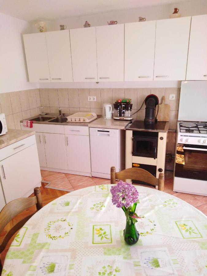 Appartamento Apartman Paulina Selce Esterno foto